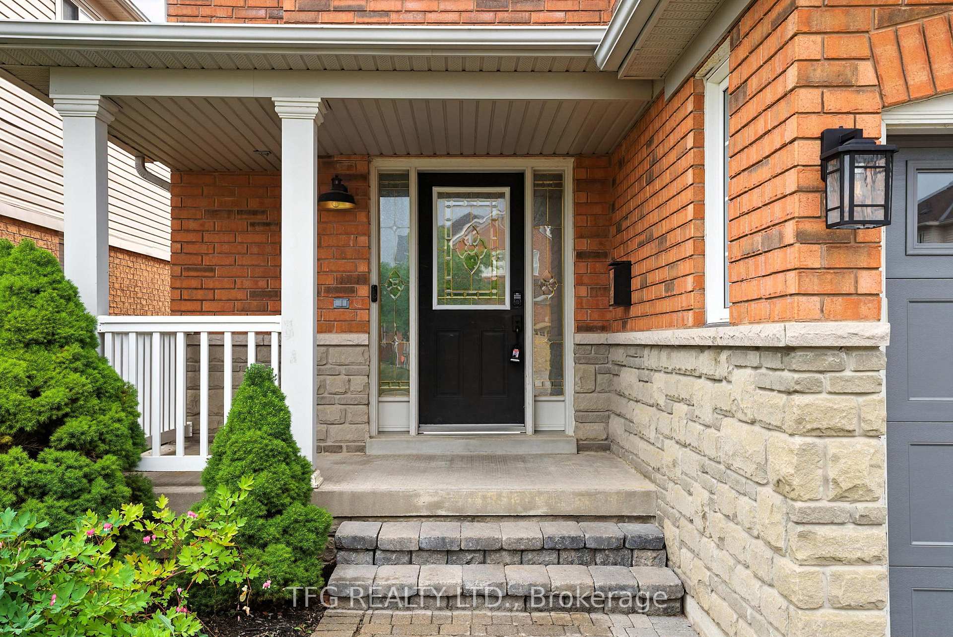Photo 4 of 900 Ormond Drive, Oshawa, Samac — HOMEH