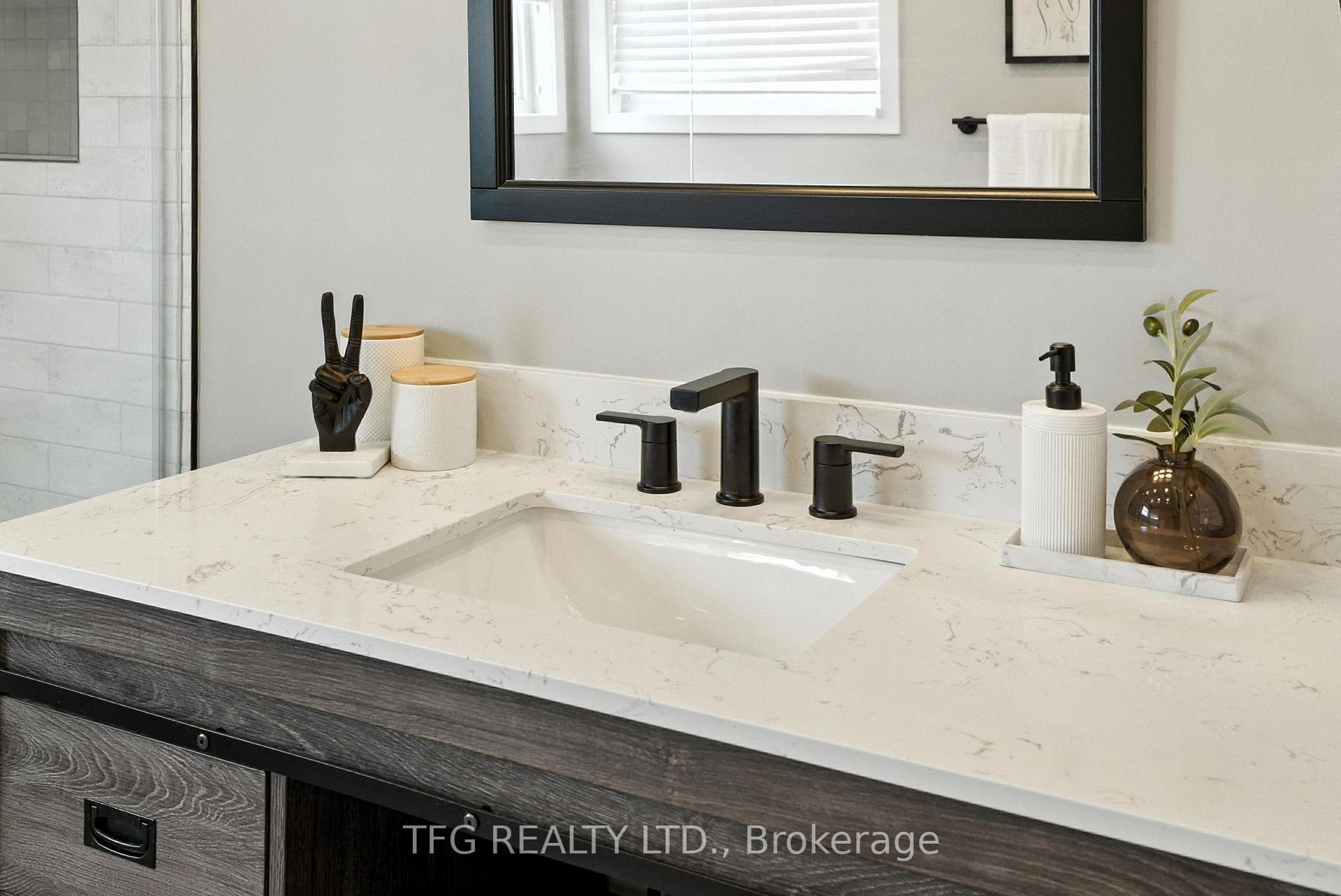 Photo 24 of 900 Ormond Drive, Oshawa, Samac — HOMEH