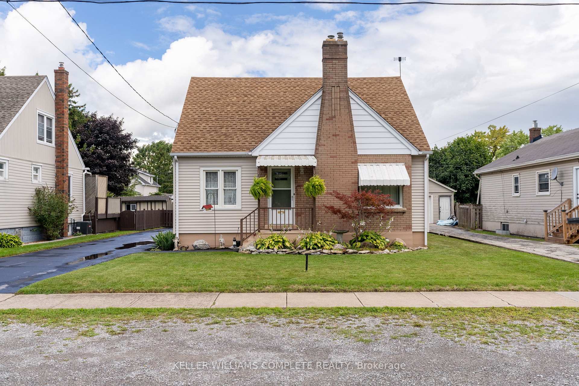 Front of 109 Highland Avenue