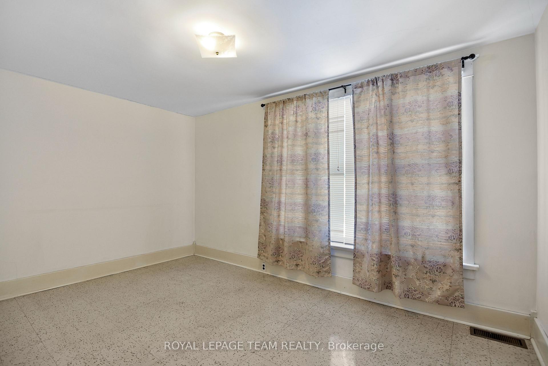 Photo 24 of 151 Wood Street E, Prescott — HOMEH