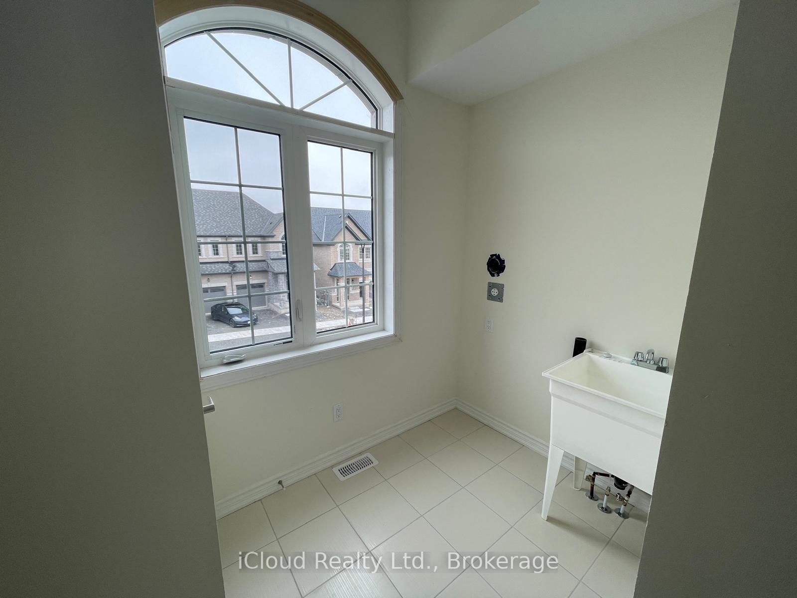 Photo 13 of 2507 Athena Path, Pickering, Rural Pickering — HOMEH