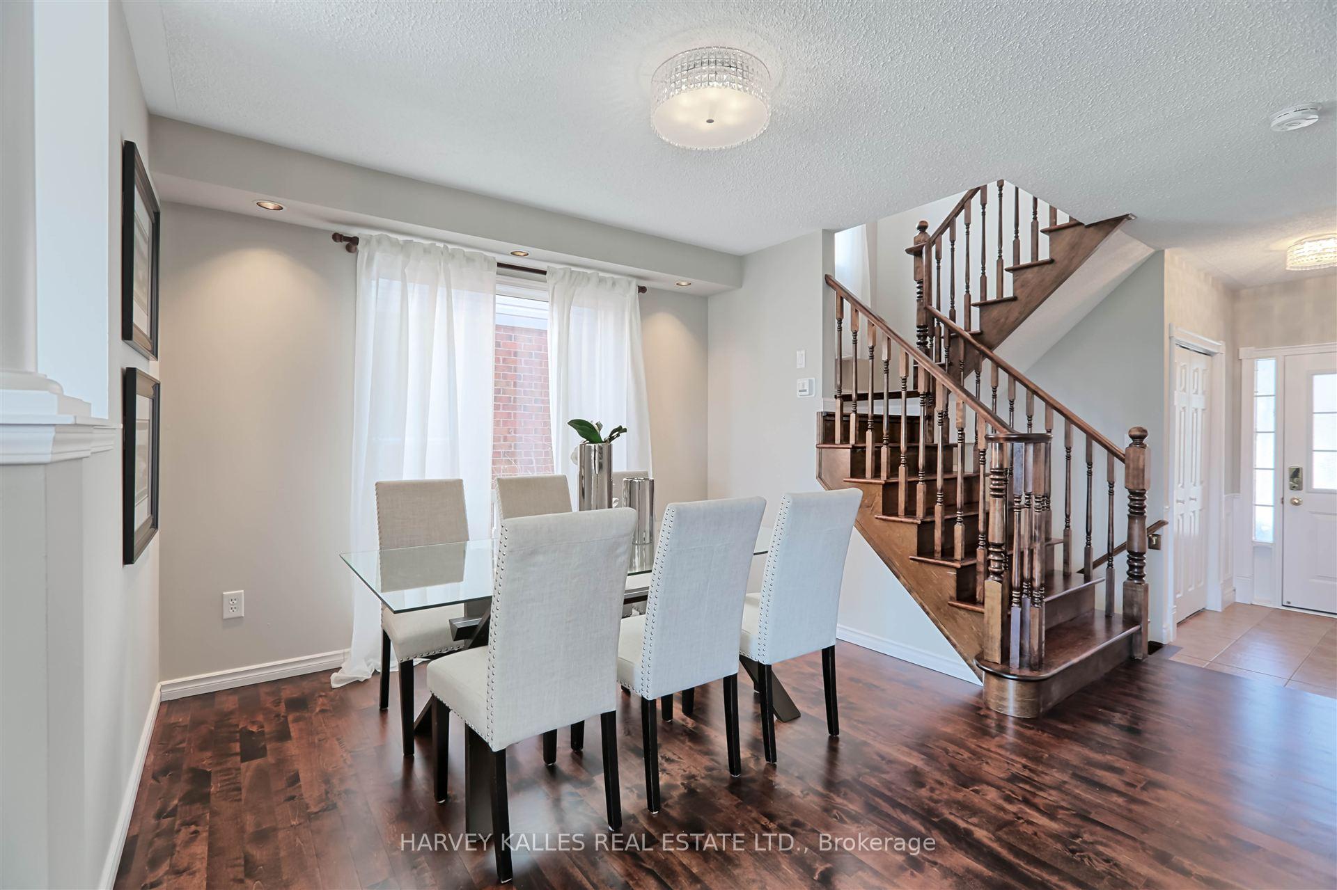 Photo 6 of 834 Mckay Crescent, Milton, Beaty — HOMEH
