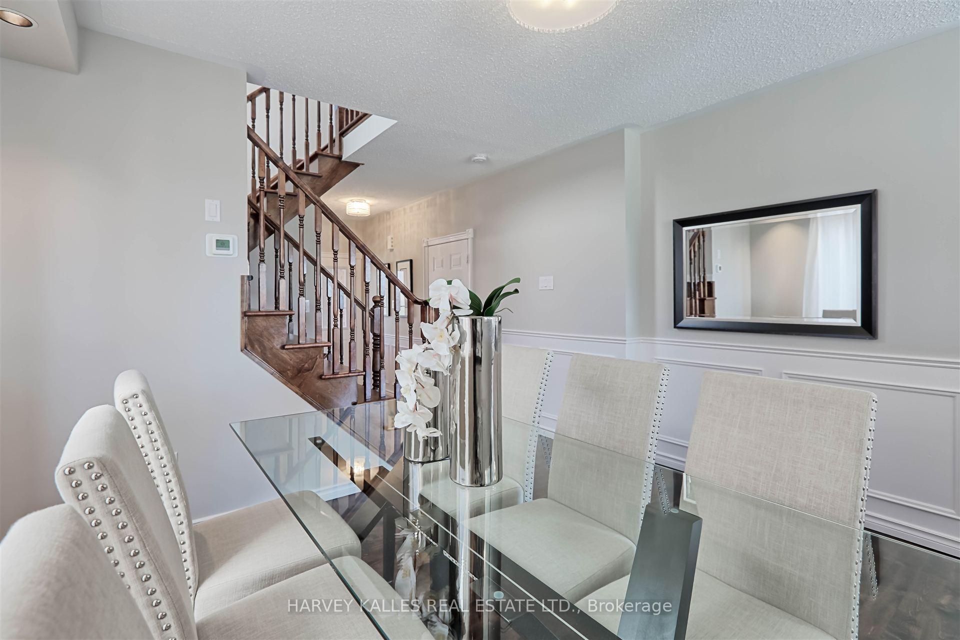 Photo 8 of 834 Mckay Crescent, Milton, Beaty — HOMEH