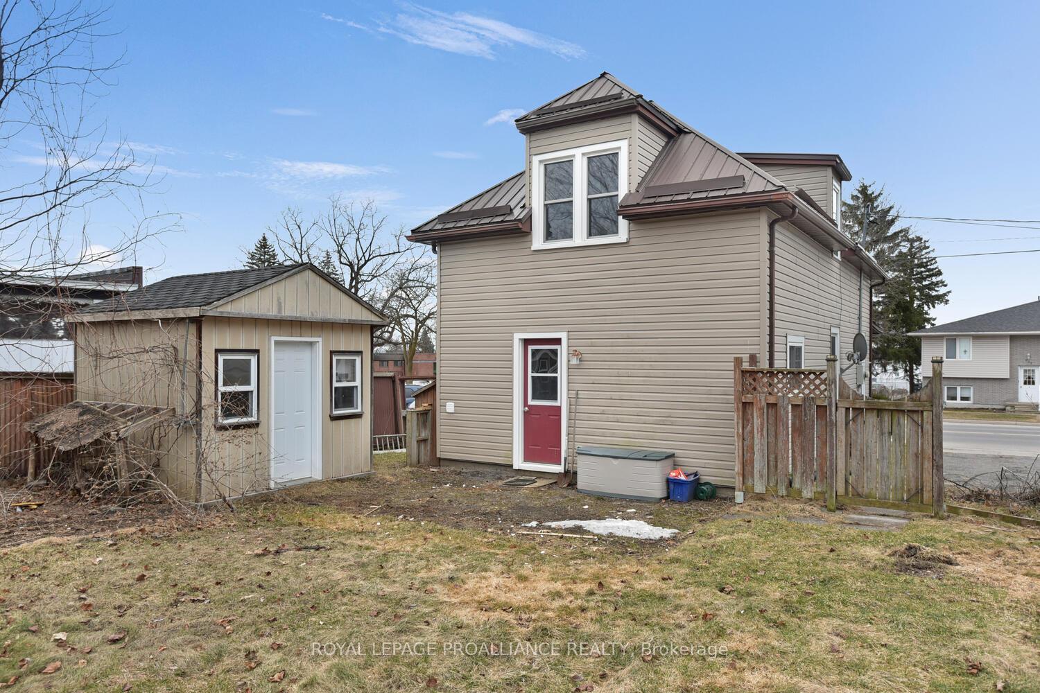 Photo 16 of 650 King Street W, Prescott — HOMEH