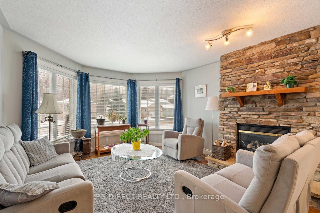 Photo 8 of 1019 Massie Drive, Prescott — HOMEH