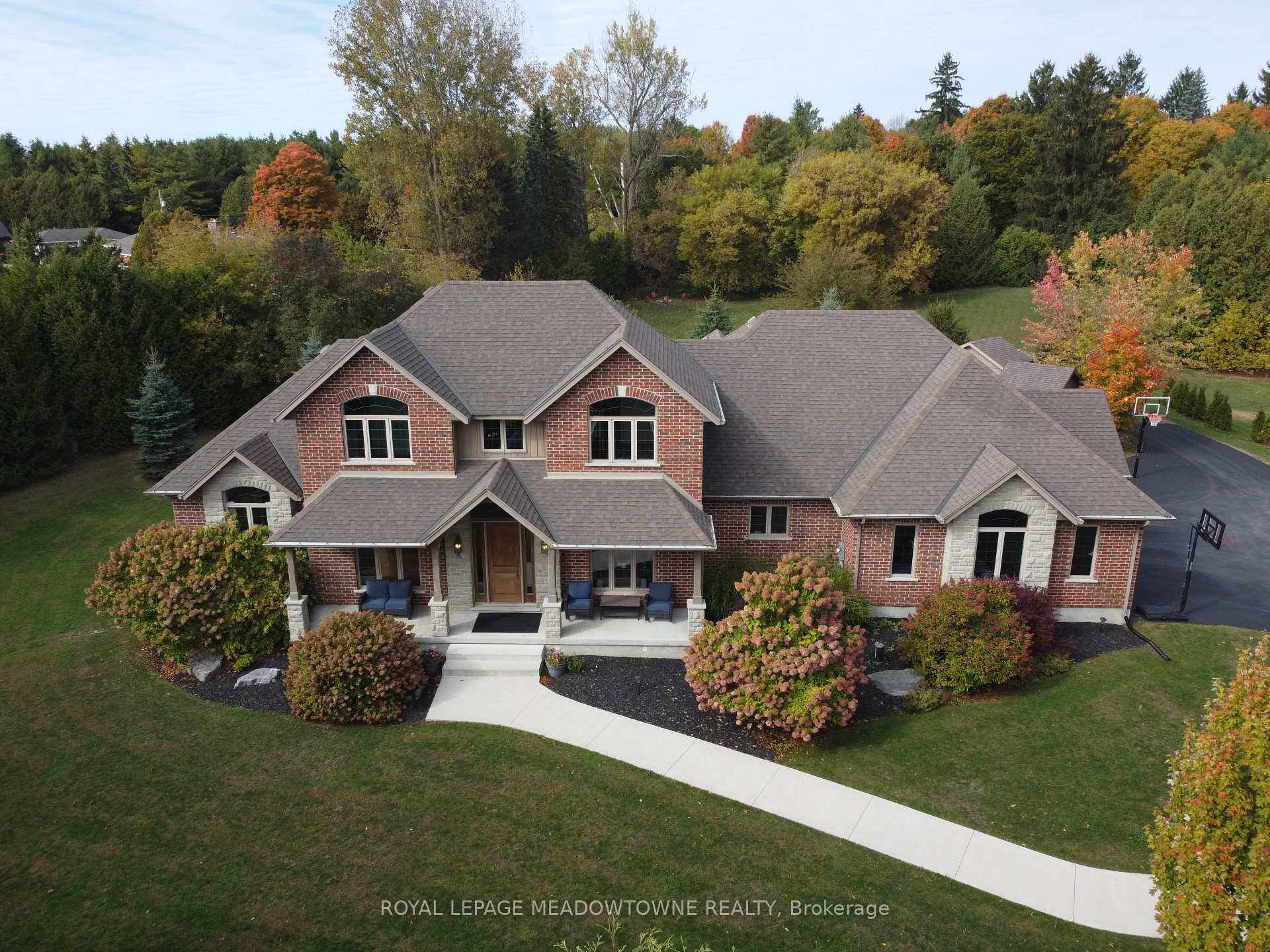 Photo 3 of 7412 Boyce Drive, Puslinch, Rural Puslinch East — HOMEH