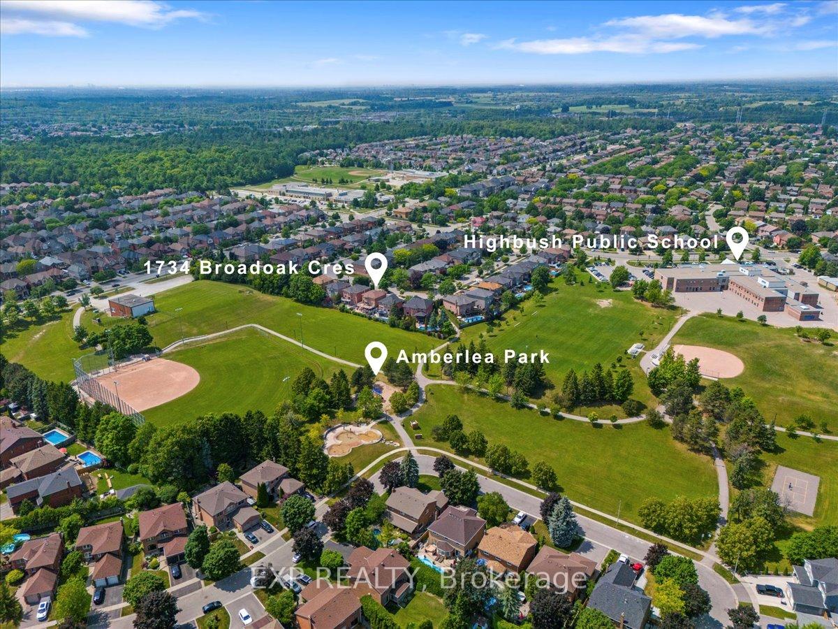 Photo 6 of 1734 Broadoak Crescent, Pickering, Amberlea — HOMEH