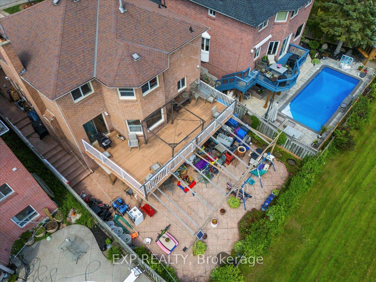 Photo 7 of 1734 Broadoak Crescent, Pickering, Amberlea — HOMEH