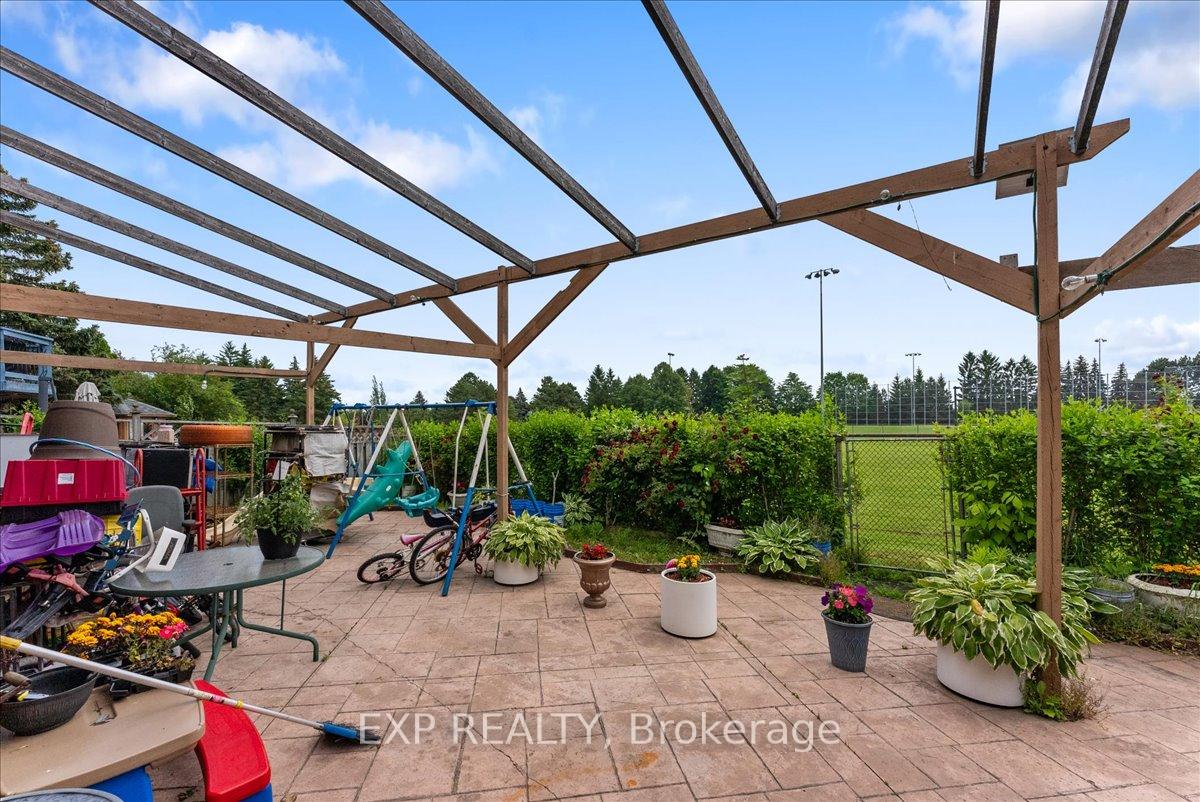 Photo 11 of 1734 Broadoak Crescent, Pickering, Amberlea — HOMEH