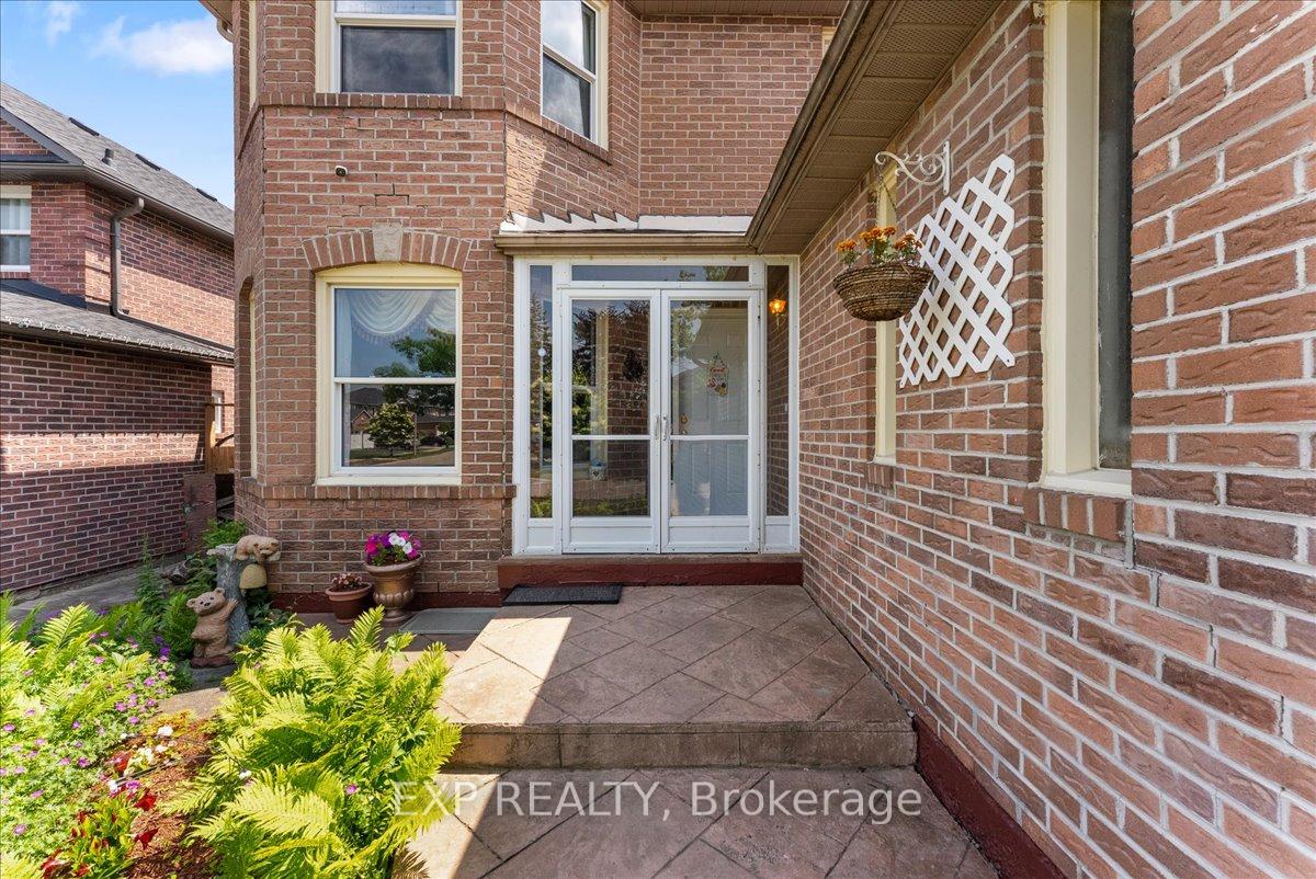 Photo 12 of 1734 Broadoak Crescent, Pickering, Amberlea — HOMEH