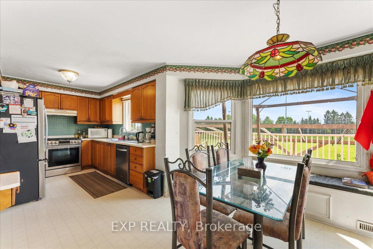 Photo 16 of 1734 Broadoak Crescent, Pickering, Amberlea — HOMEH