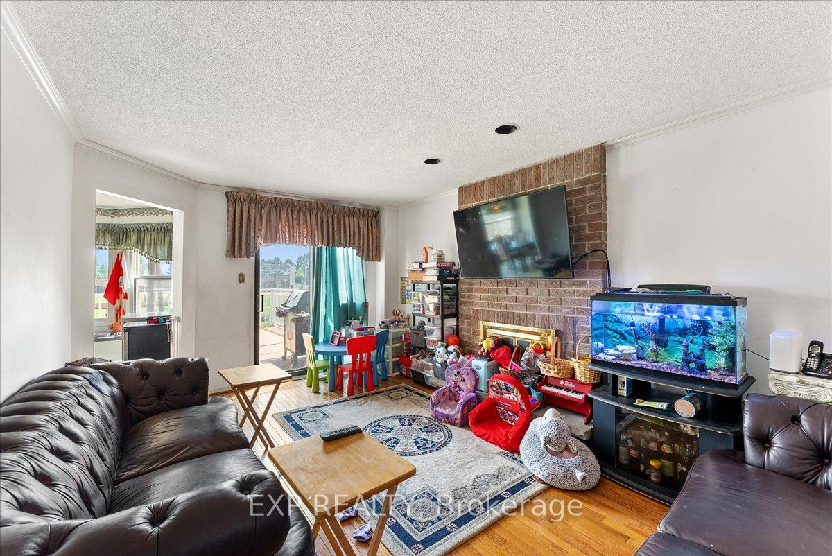 Photo 19 of 1734 Broadoak Crescent, Pickering, Amberlea — HOMEH