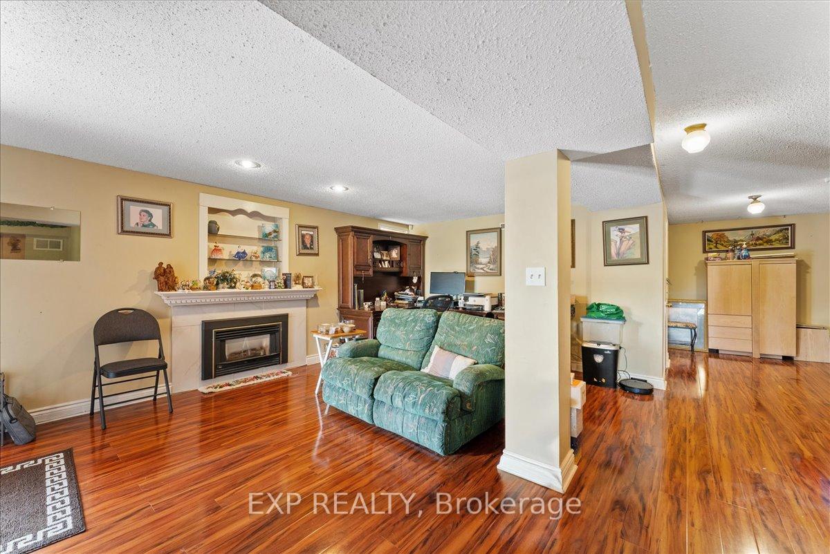 Photo 35 of 1734 Broadoak Crescent, Pickering, Amberlea — HOMEH