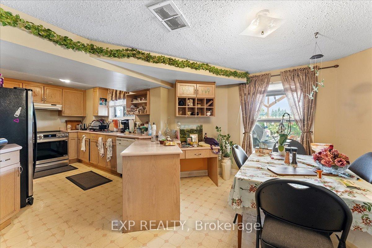 Photo 37 of 1734 Broadoak Crescent, Pickering, Amberlea — HOMEH