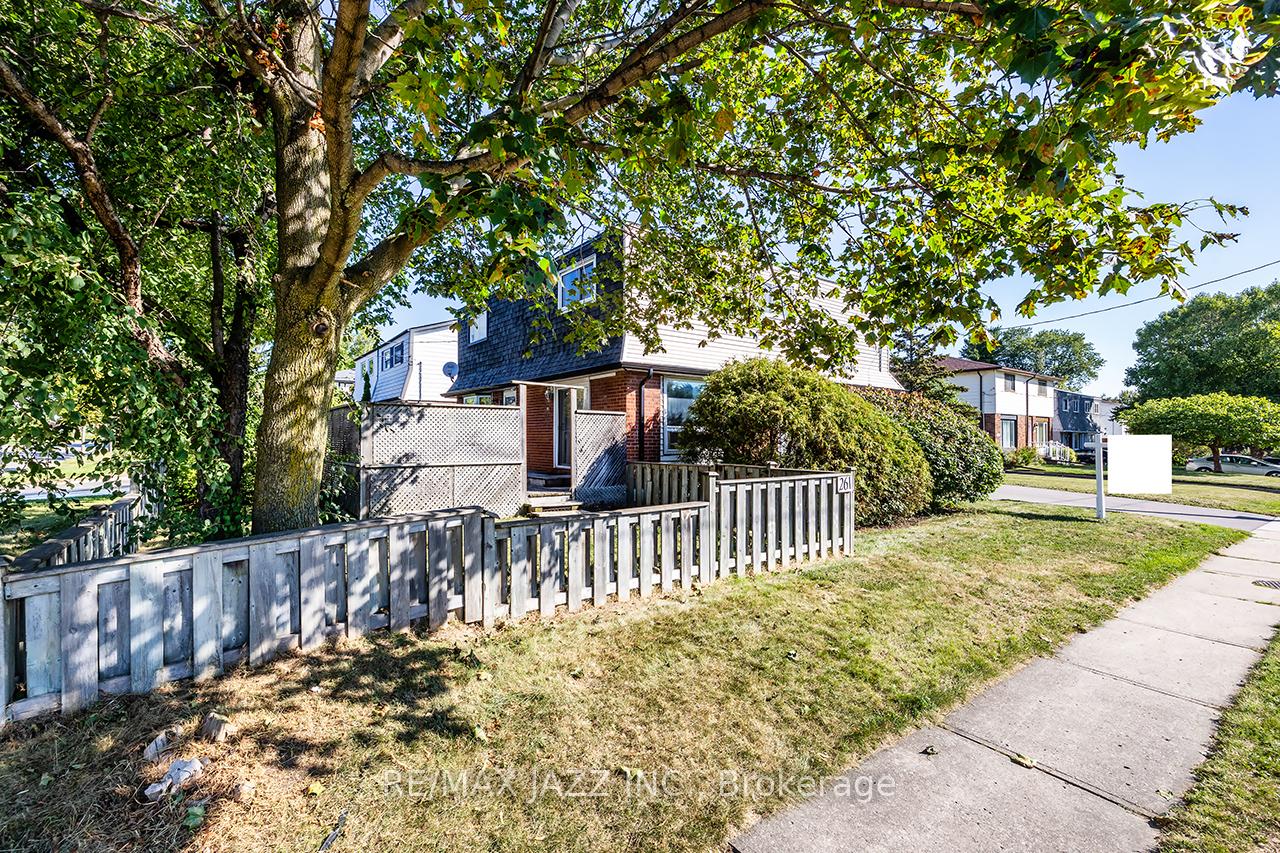 Photo 42 of 261 Vancouver Street, Oshawa, Vanier — HOMEH