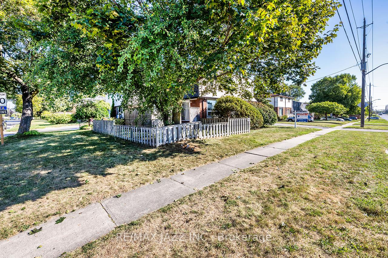 Photo 43 of 261 Vancouver Street, Oshawa, Vanier — HOMEH