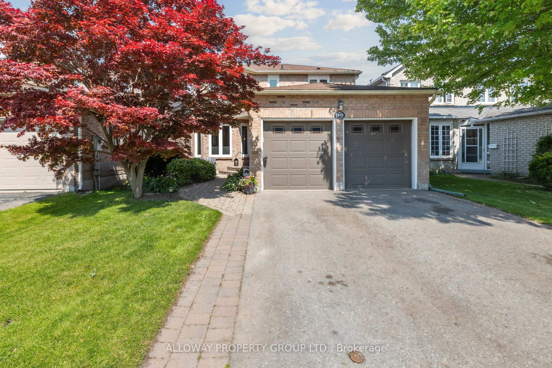Photo 1 of 1619 Deerbrook Drive, Pickering, Liverpool — HOMEH