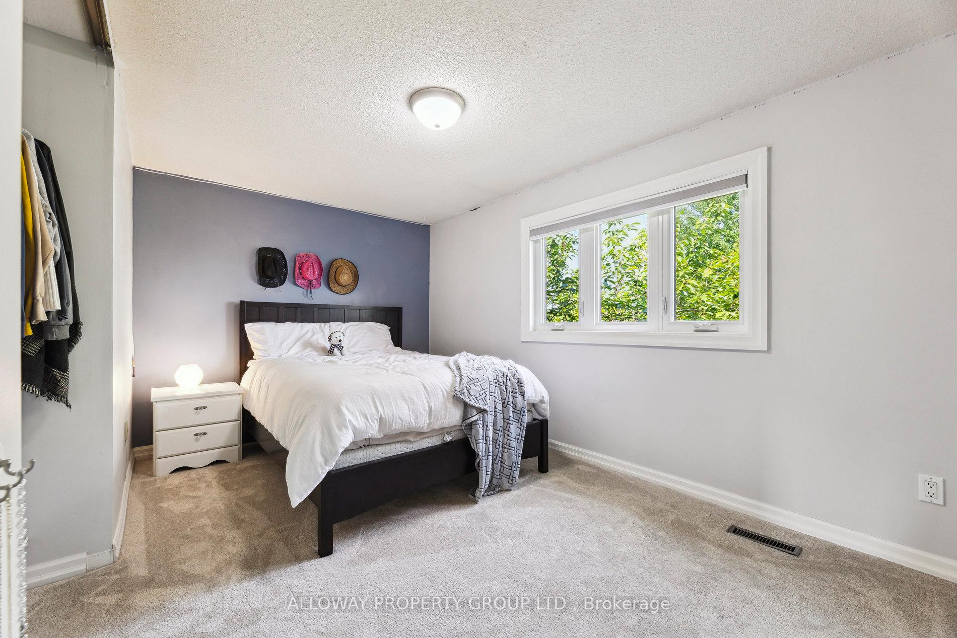 Photo 22 of 1619 Deerbrook Drive, Pickering, Liverpool — HOMEH