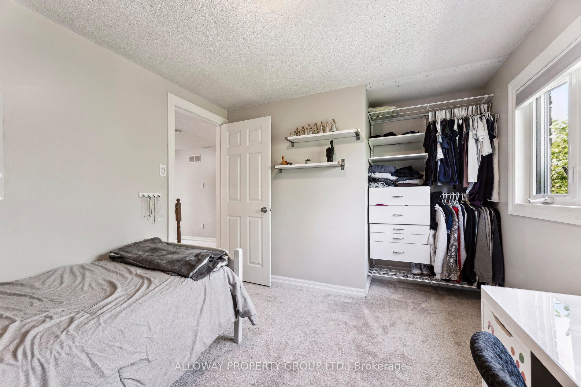 Photo 24 of 1619 Deerbrook Drive, Pickering, Liverpool — HOMEH