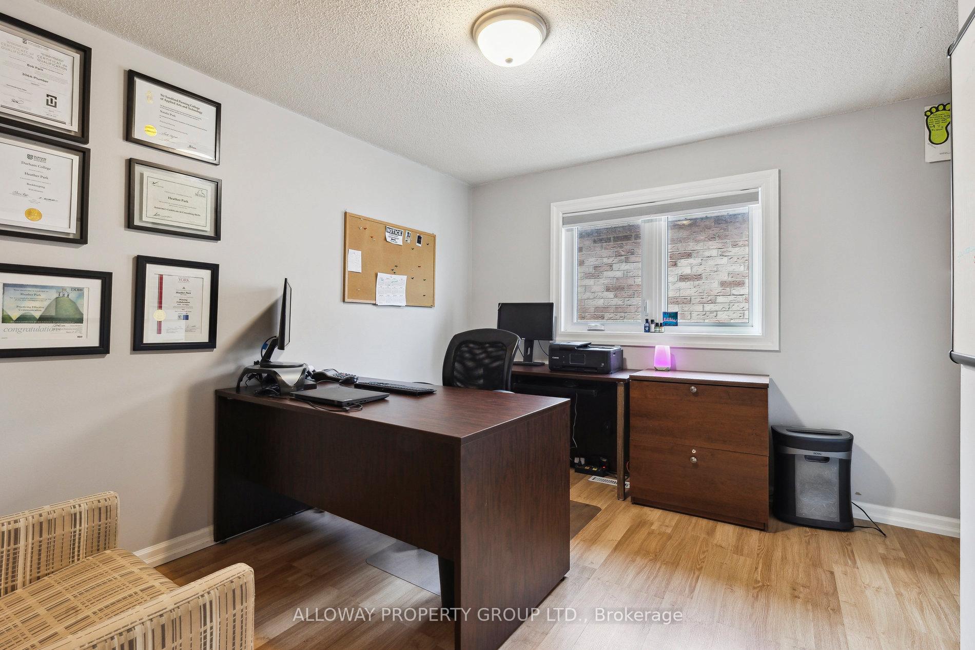 Photo 25 of 1619 Deerbrook Drive, Pickering, Liverpool — HOMEH