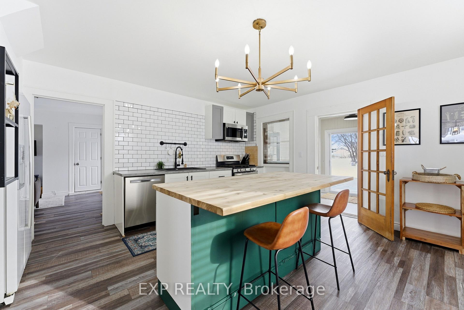 Photo 13 of 459 County Road 19, Prince Edward County, Ameliasburg Ward — HOMEH