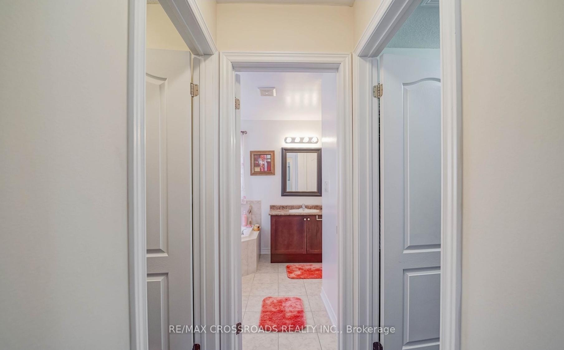 Photo 19 of 1383 Langley Circle, Oshawa, Pinecrest — HOMEH