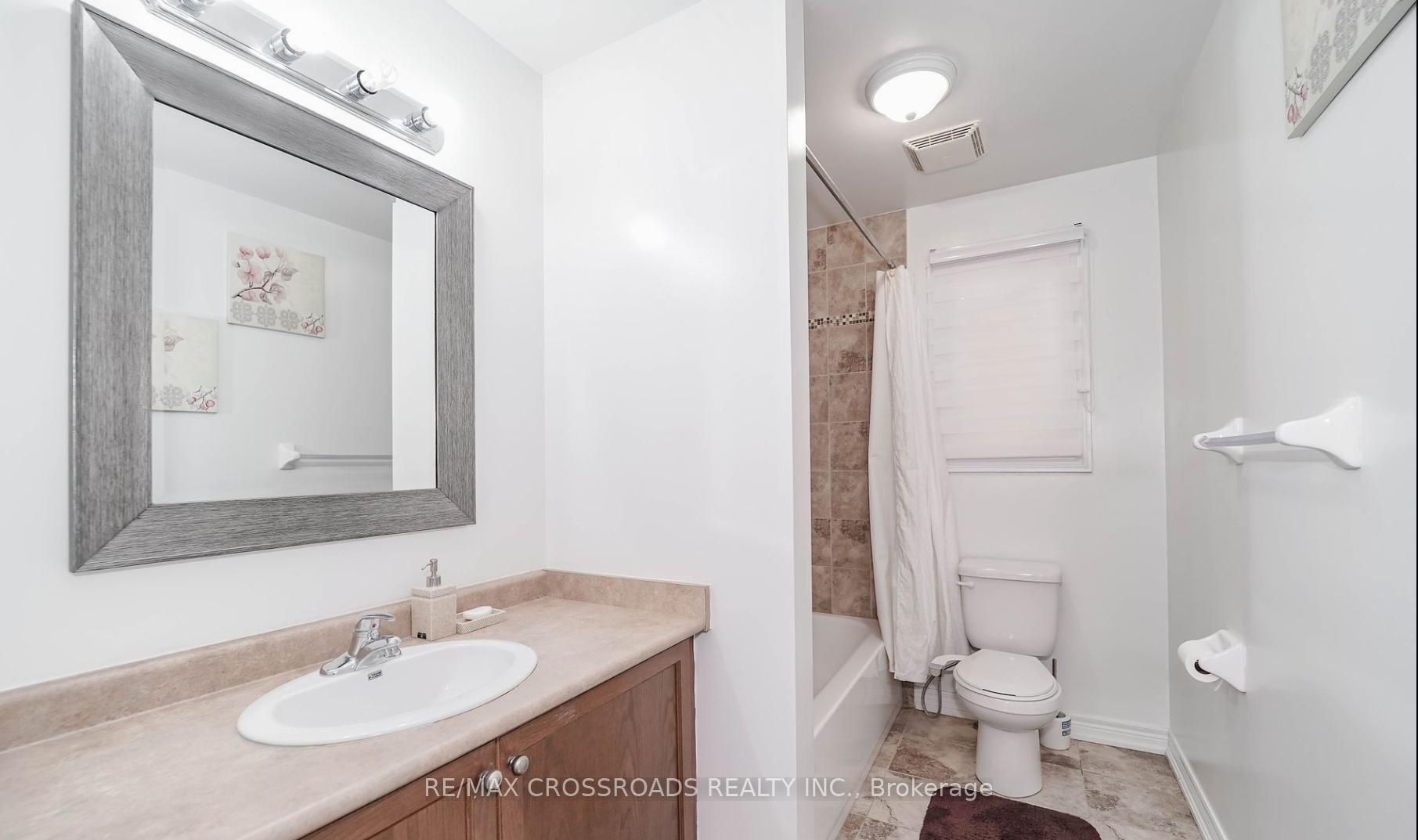 Photo 24 of 1383 Langley Circle, Oshawa, Pinecrest — HOMEH