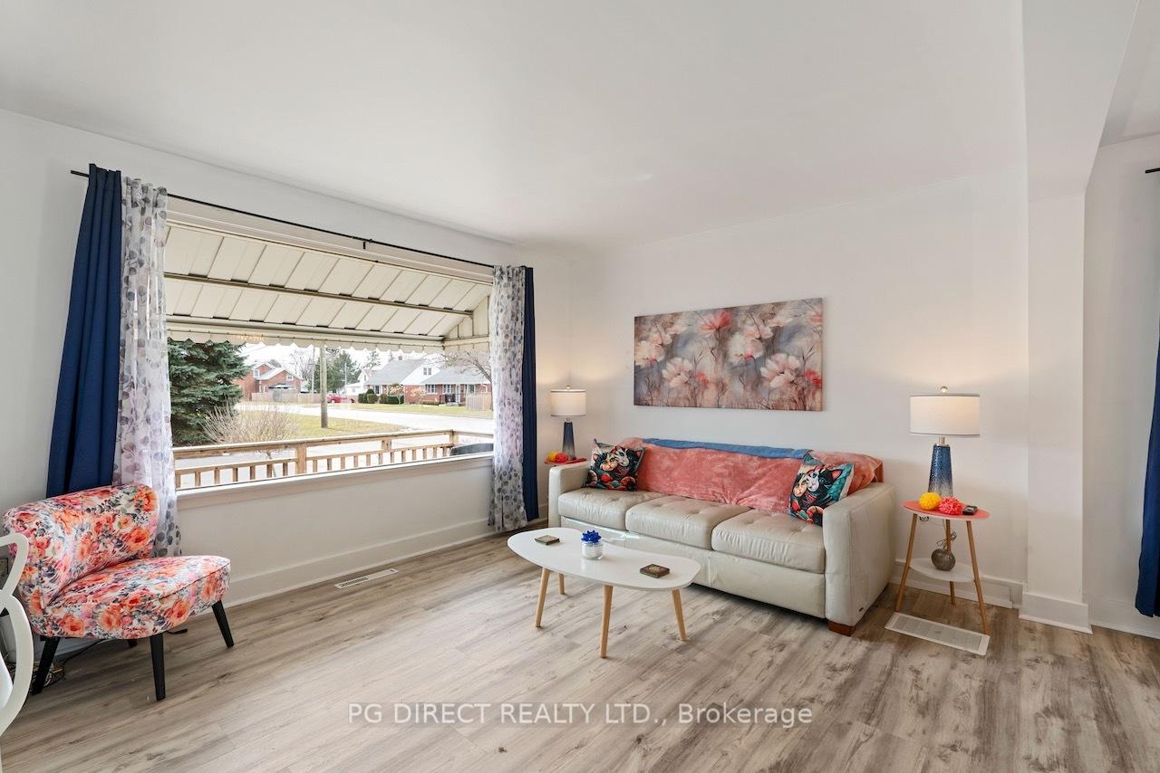 Photo 3 of 406 Wood Street E, Prescott — HOMEH
