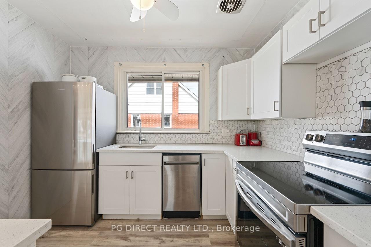 Photo 5 of 406 Wood Street E, Prescott — HOMEH