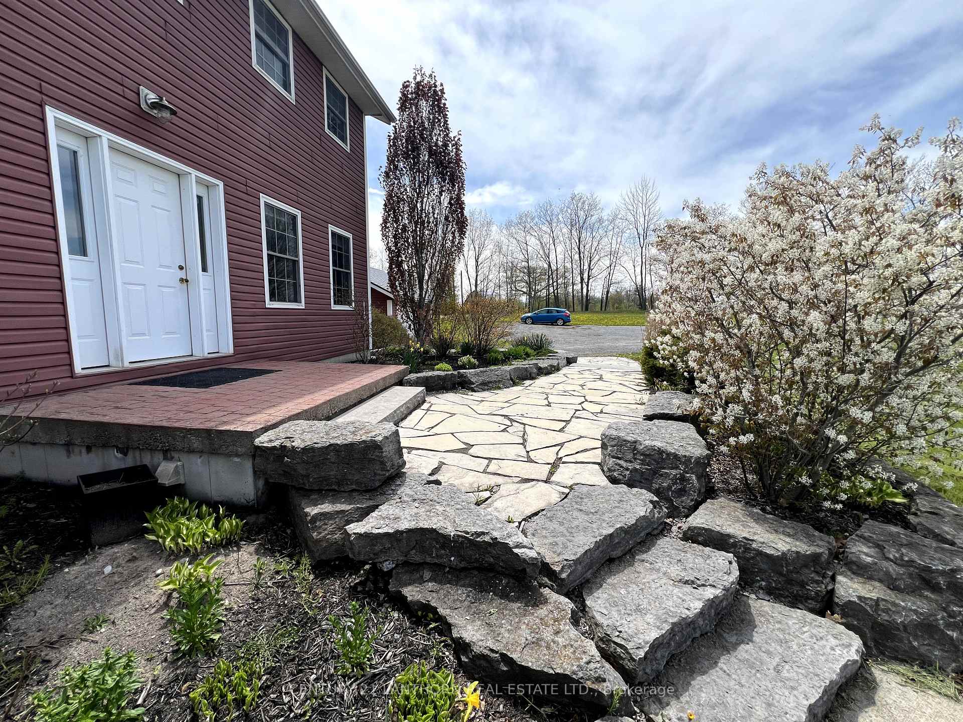 Photo 4 of 422 Partridge Hollow Road, Prince Edward County, Hillier Ward — HOMEH