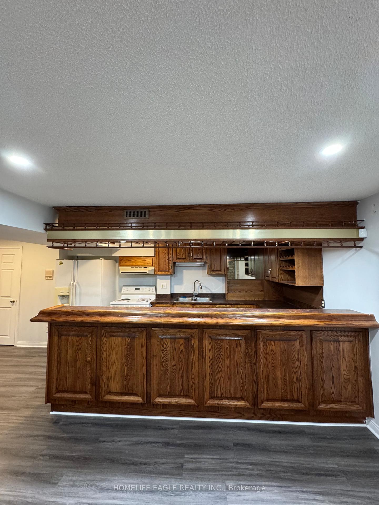 Photo 9 of 755 Pebble Court, Pickering, Amberlea — HOMEH