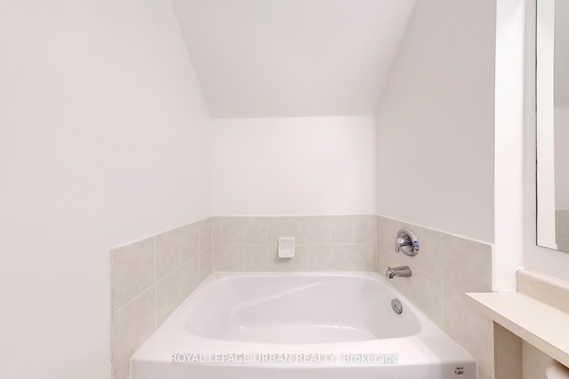 Photo 43 of Unit 111, 1775 Valley Farm Road, Pickering, Town Centre — HOMEH