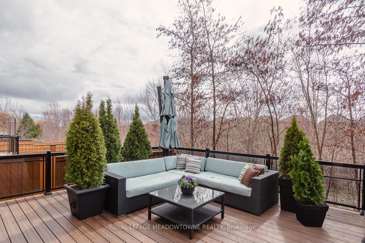 Photo 2 of 364 Holmes Crescent, Milton, Scott — HOMEH