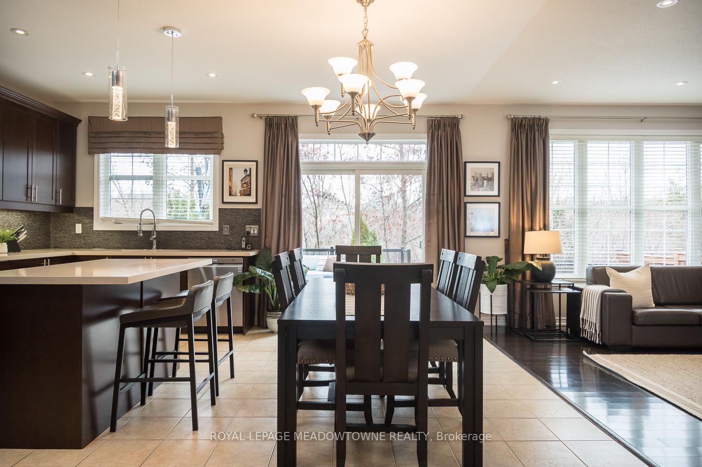 Photo 8 of 364 Holmes Crescent, Milton, Scott — HOMEH
