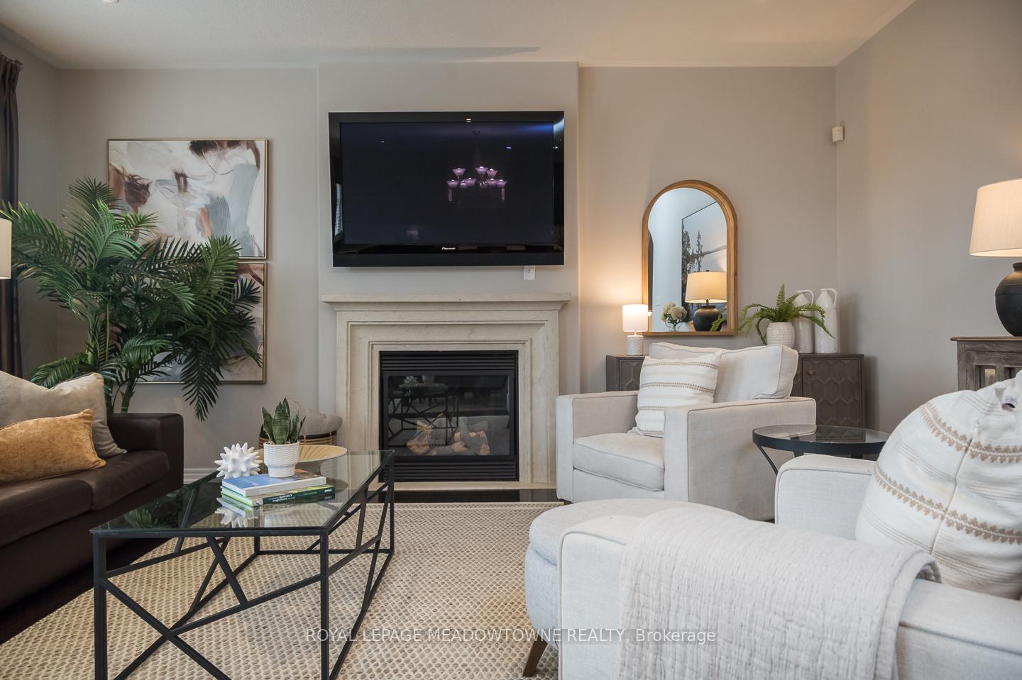 Photo 13 of 364 Holmes Crescent, Milton, Scott — HOMEH