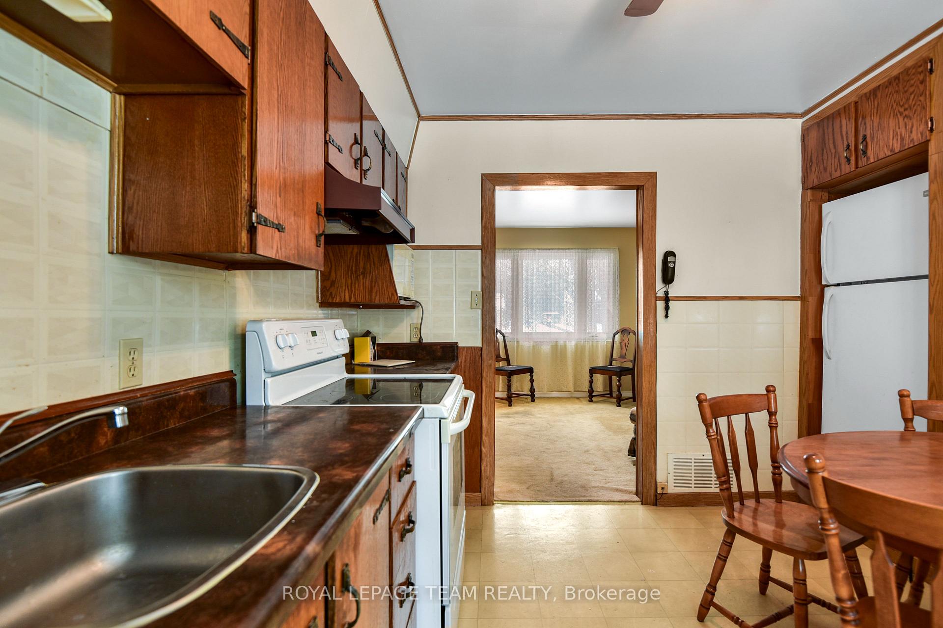Photo 8 of 588 Churchill Road E, Prescott — HOMEH