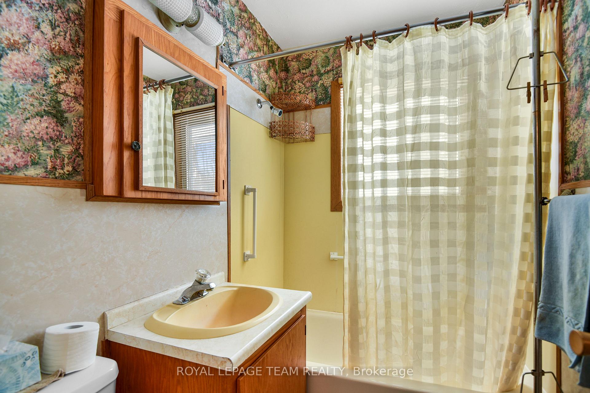 Photo 11 of 588 Churchill Road E, Prescott — HOMEH