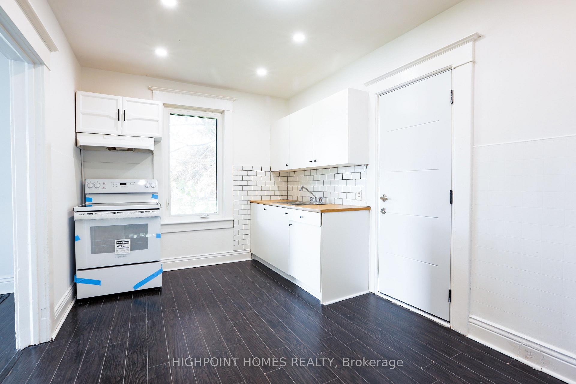 Photo 14 of 130 Park Road S, Oshawa, Vanier — HOMEH