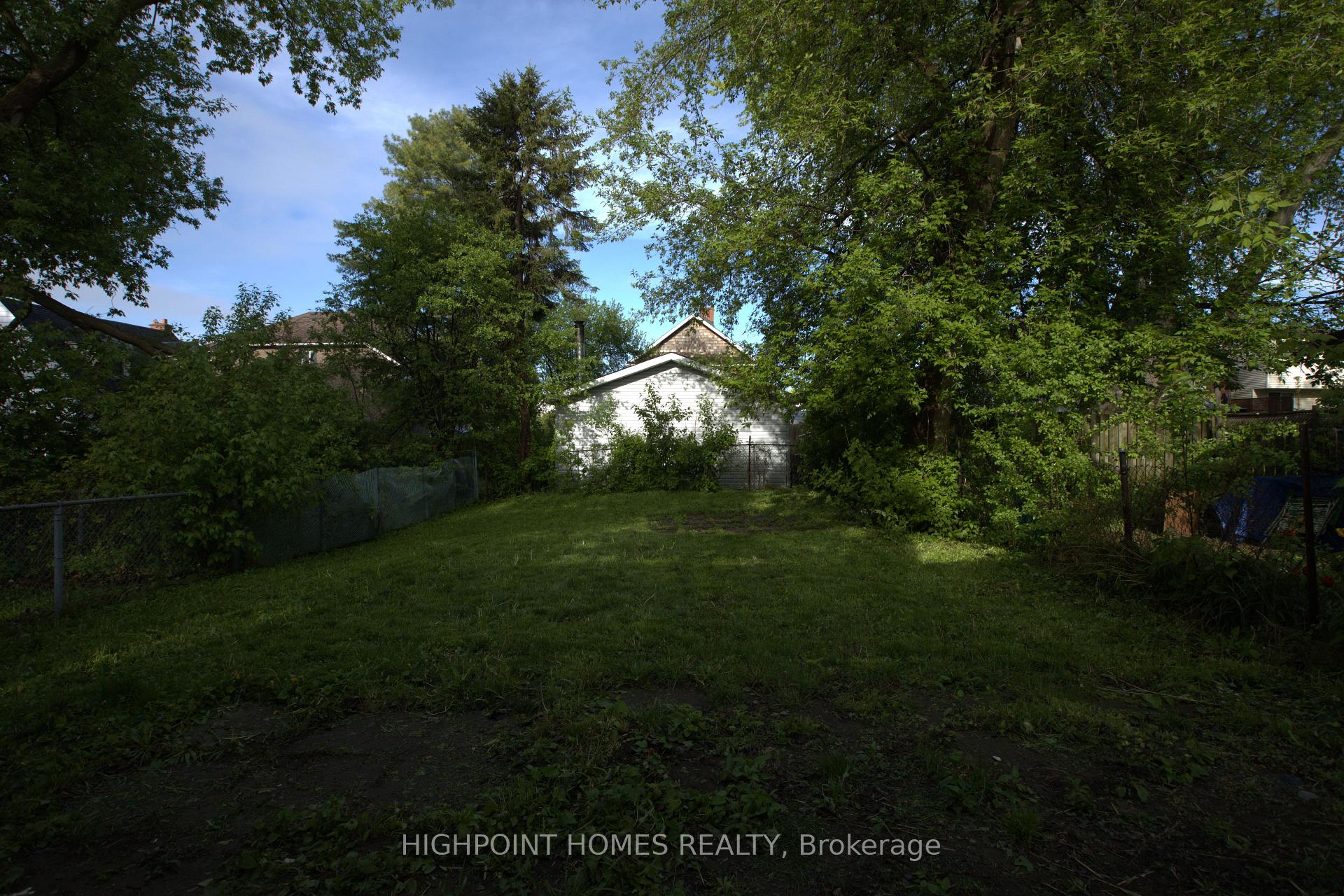 Photo 23 of 130 Park Road S, Oshawa, Vanier — HOMEH