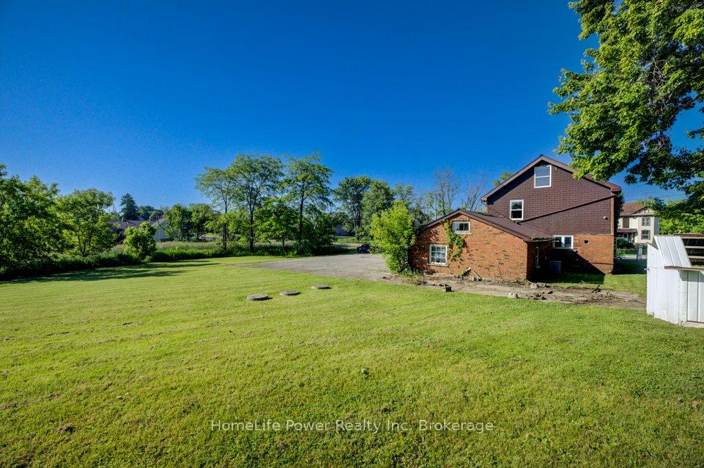 Photo 25 of 59 Queen Street, Puslinch, Morriston — HOMEH