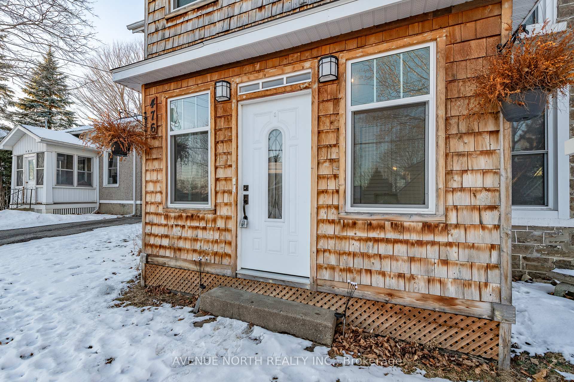 Photo 3 of 476 James Street W, Prescott — HOMEH