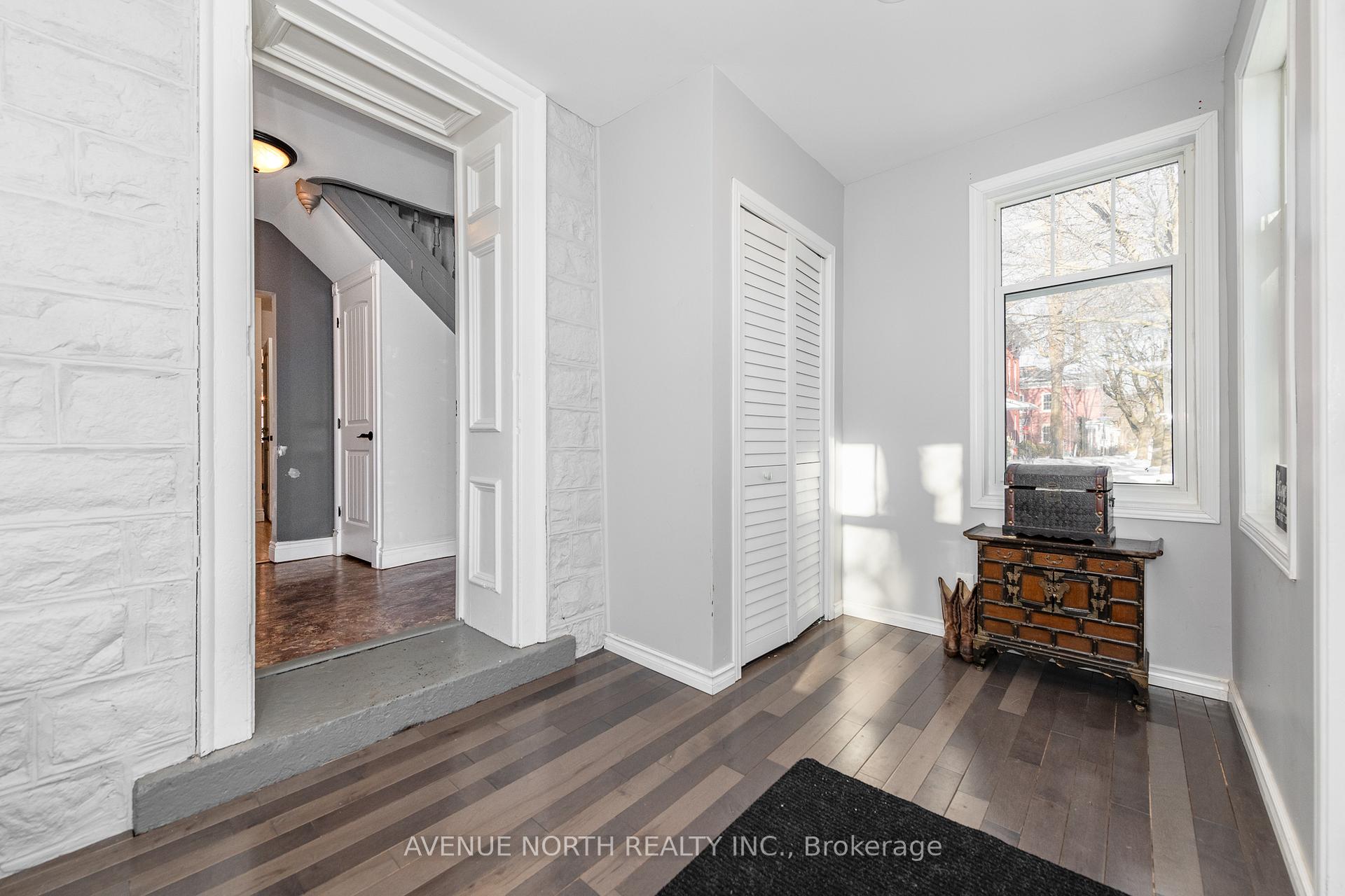 Photo 5 of 476 James Street W, Prescott — HOMEH