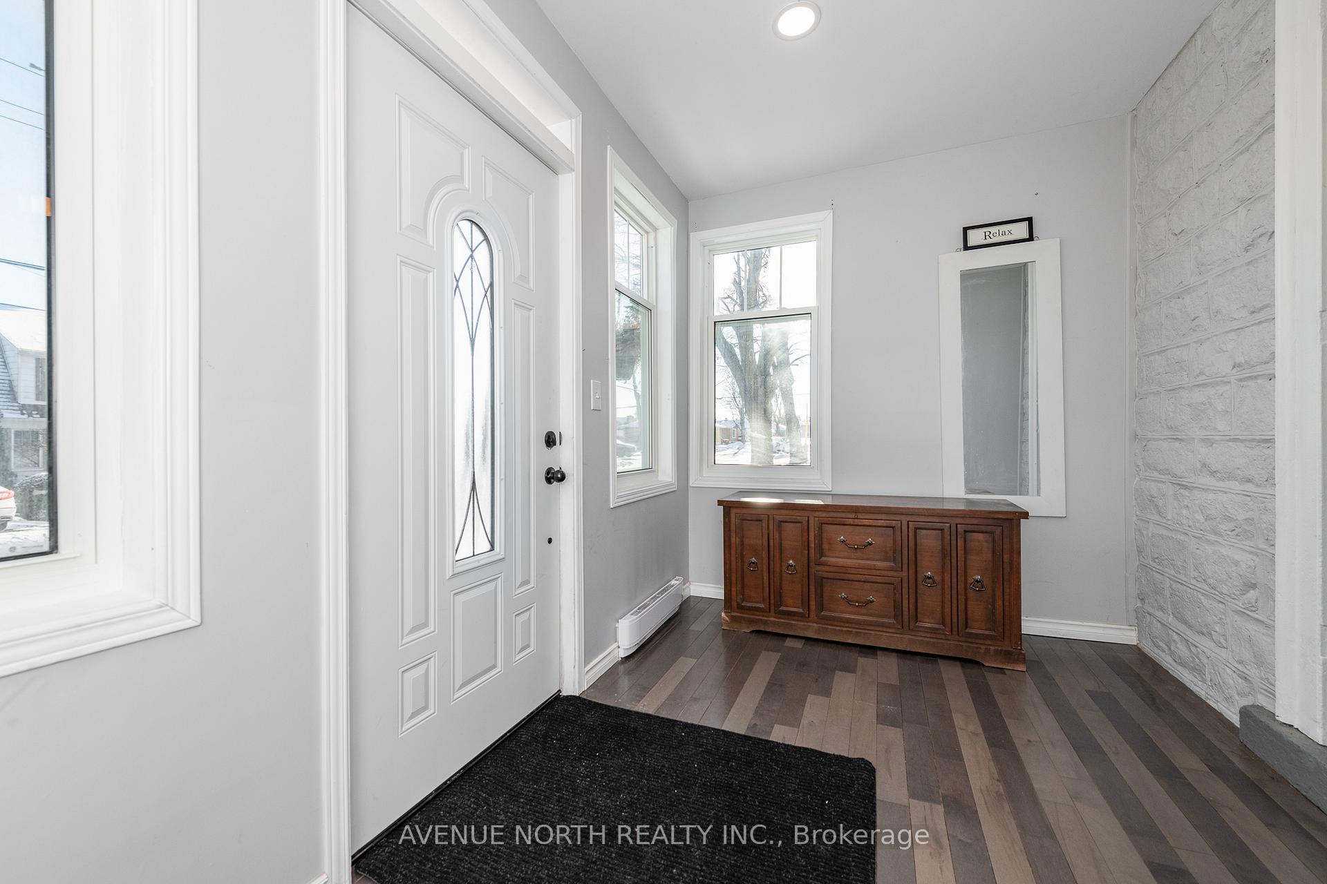 Photo 6 of 476 James Street W, Prescott — HOMEH