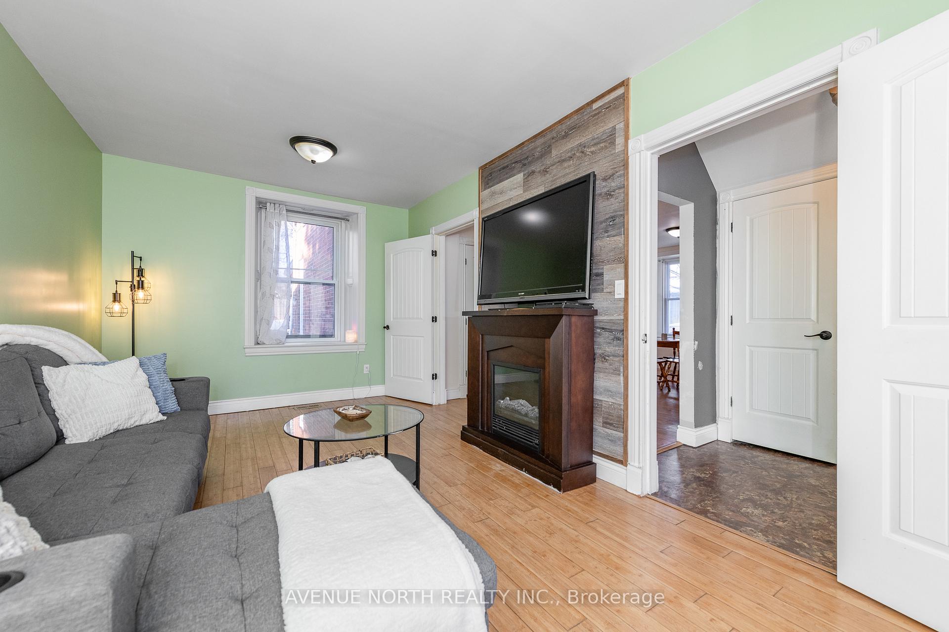 Photo 9 of 476 James Street W, Prescott — HOMEH