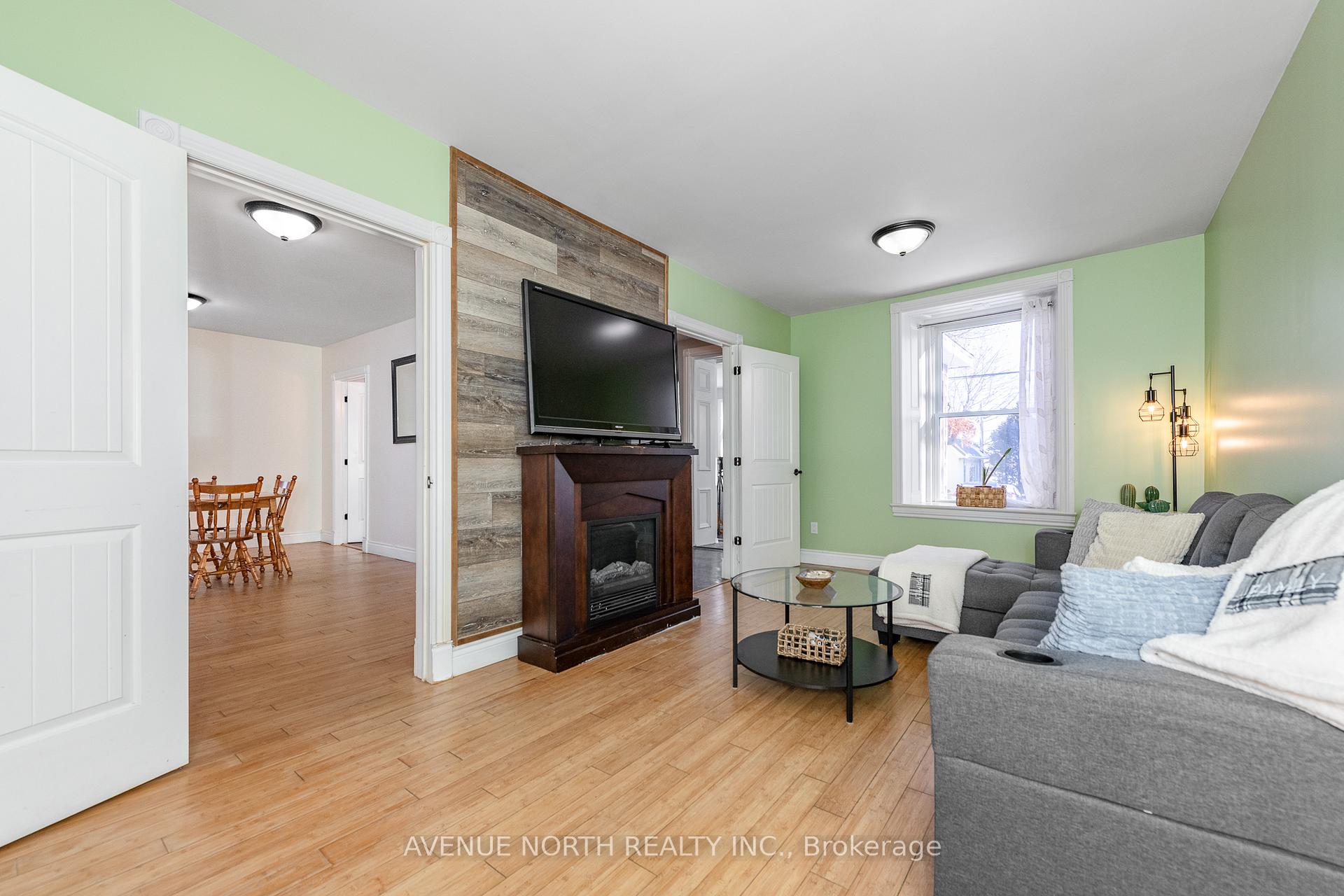 Photo 10 of 476 James Street W, Prescott — HOMEH
