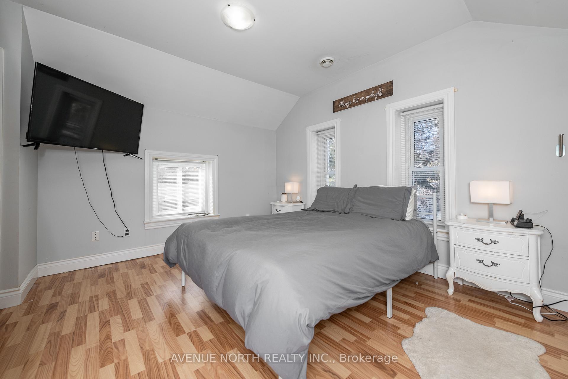 Photo 23 of 476 James Street W, Prescott — HOMEH