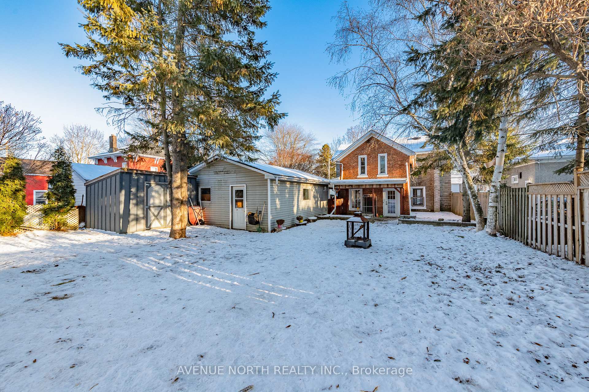 Photo 37 of 476 James Street W, Prescott — HOMEH