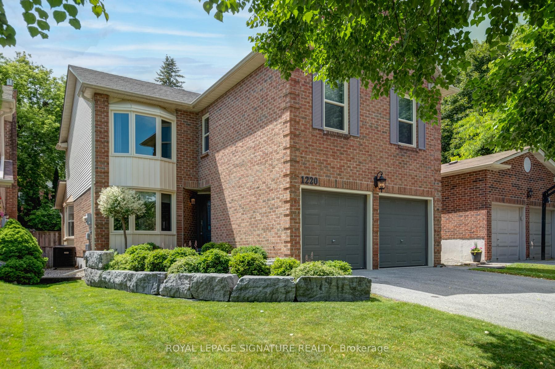 Photo 1 of 1220 Fieldstone Circle, Pickering, Liverpool — HOMEH