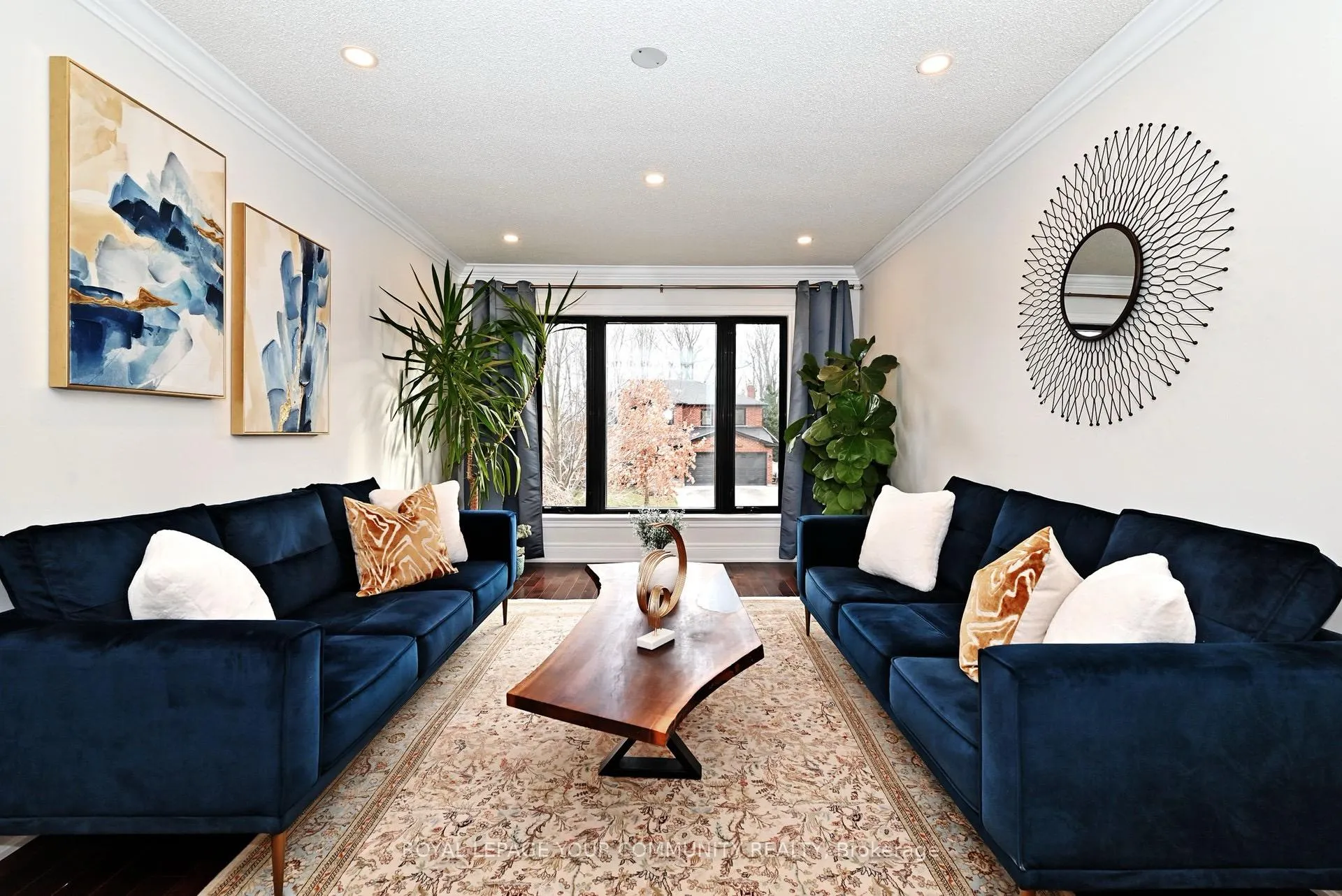 Photo 8 of 188 Kemano Road, Aurora, Aurora Heights — HOMEH