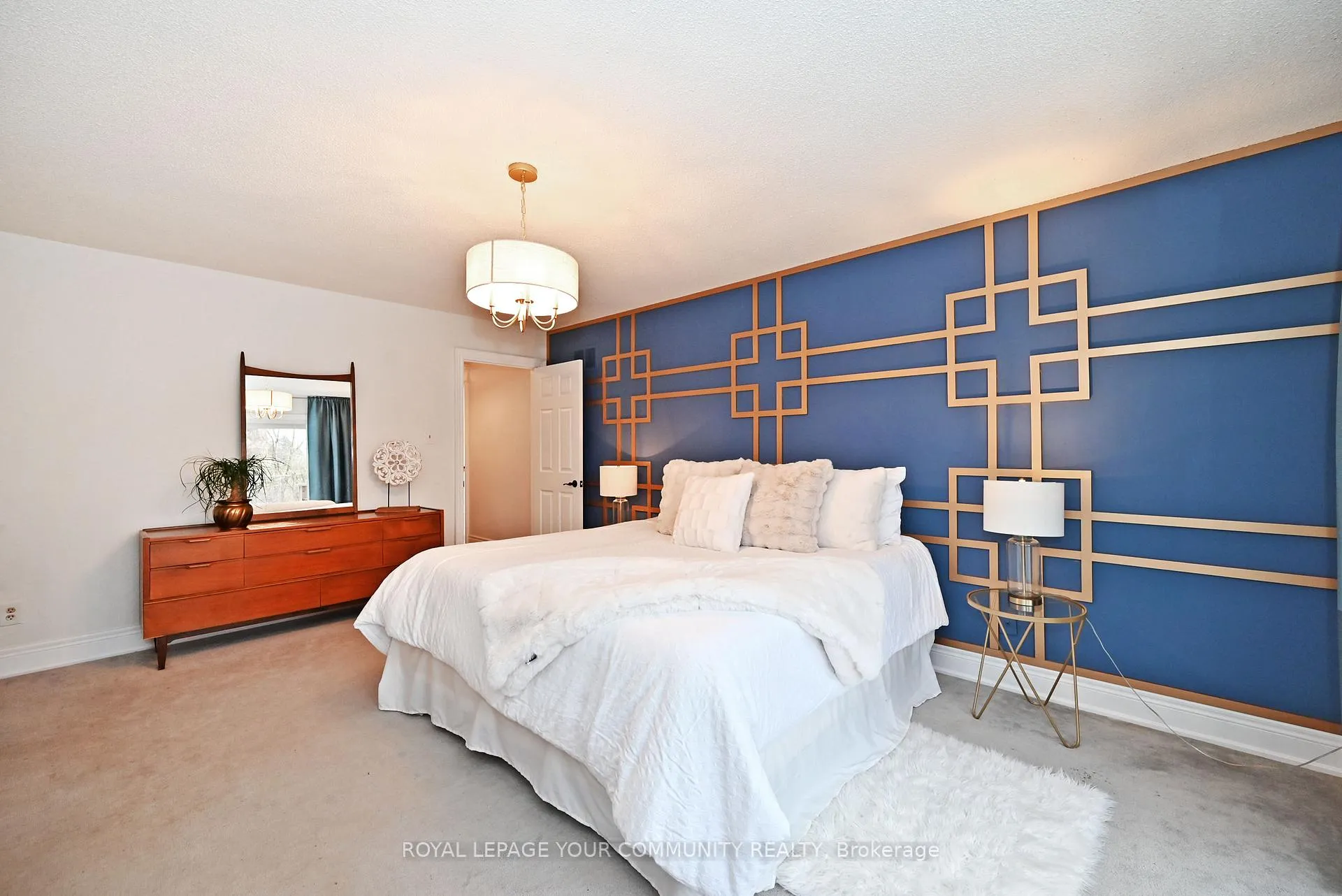 Photo 34 of 188 Kemano Road, Aurora, Aurora Heights — HOMEH